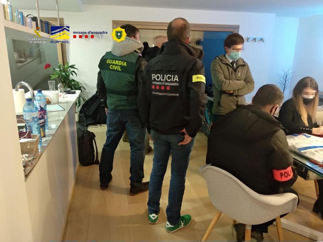 欧洲刑警组织联合安道尔警方捣毁外汇与二元期权诈骗团伙