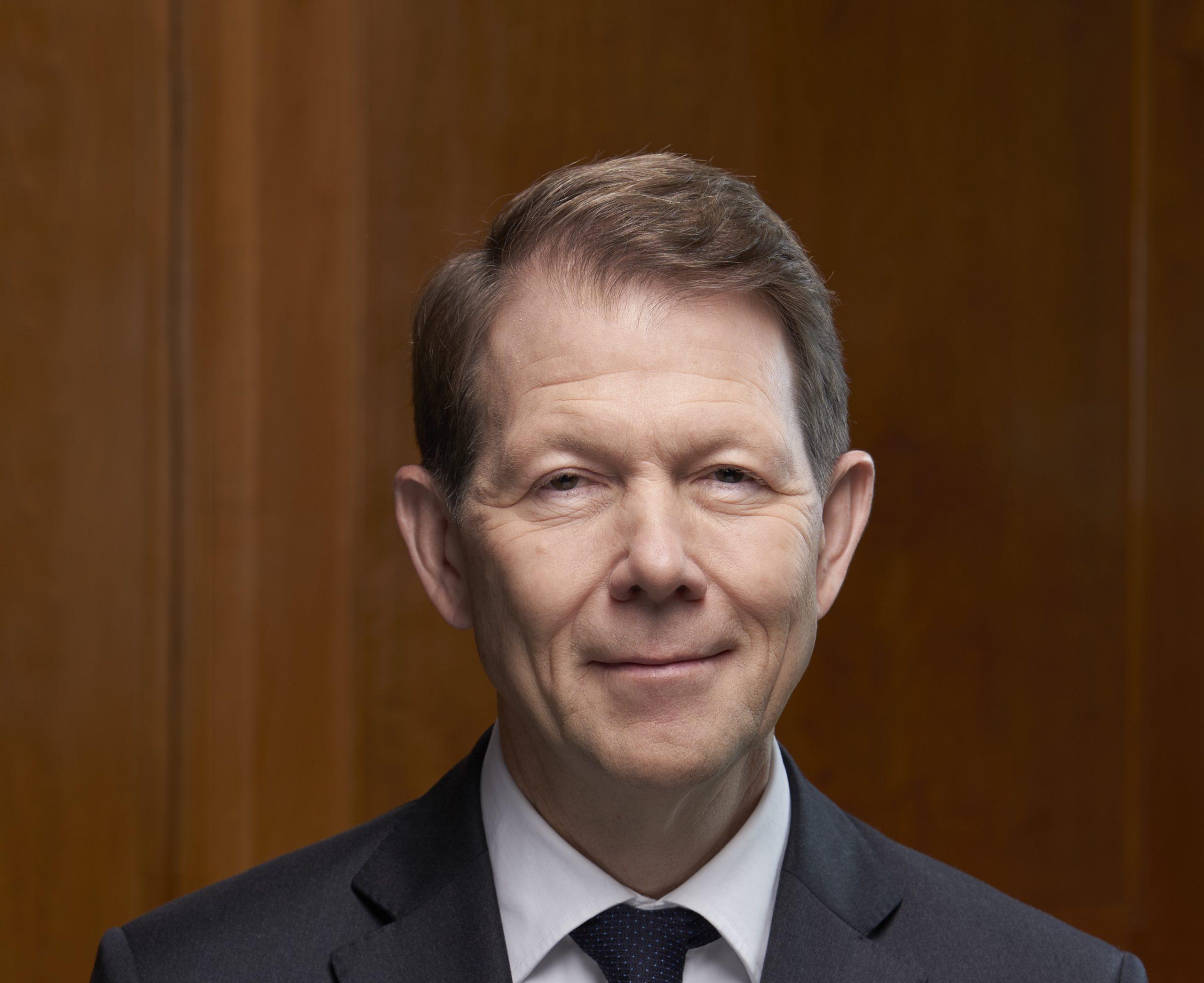 瑞士央行副行长Fritz Zurbrügg将接受心脏手术并休病假
