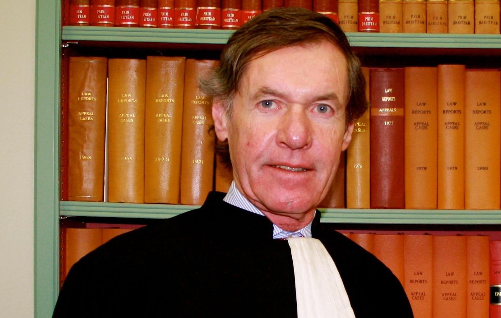 iShares任命Liam McKechnie为非执行董事