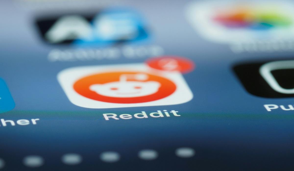 Reddit IPO定价65亿美元估值,社交媒体重返公开市场