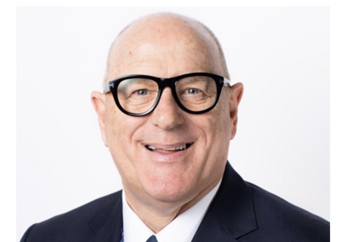 CMC Markets 向CEO Peter Cruddas授予11.3万股股票