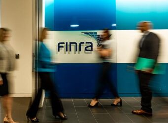 Vision Financial Markets因客户储备违规被FINRA罚款25万美元并接受谴责