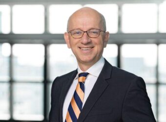德意志交易所提前三年续约CIO/COO Christoph Böhm,至2029年10月底