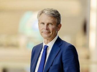 ABN AMRO监事会主席交接!Michiel Lap将于2026年4月22日接任Tom de Swaan,提名前UniCredit CEO Jean-Pierre Mustier加入监事会,强化战略