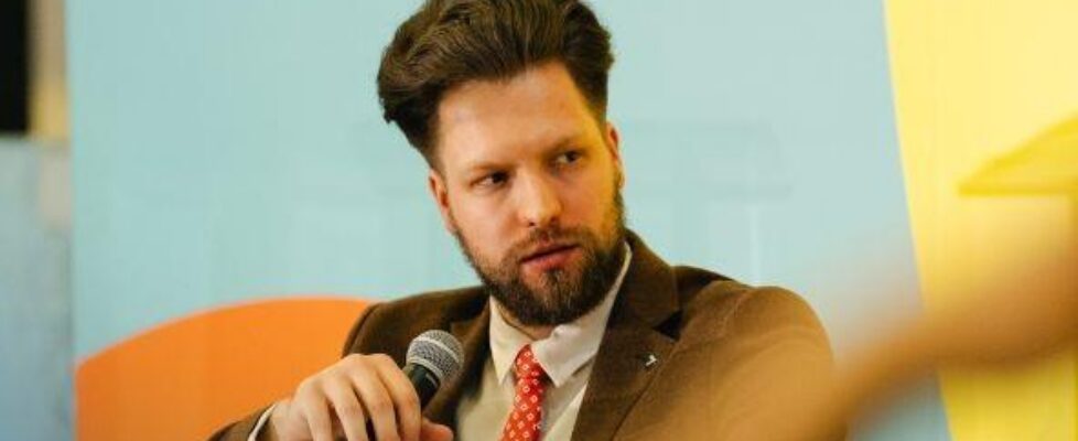 资深高管Anton Sokolov重返Brokeree Solutions!离职仅半年后升任产品负责人,七年营销经验助力产品战略升级,推动经纪科技平台持续创新